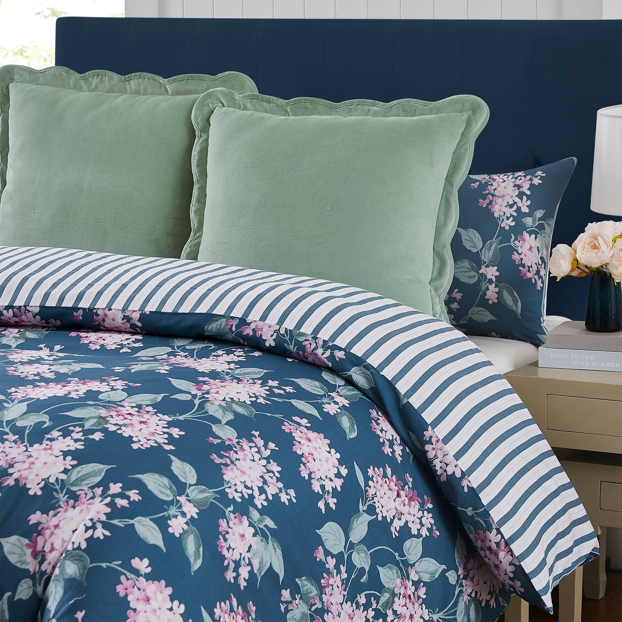 Trailing Vintage Blossom Quilt Cover Set